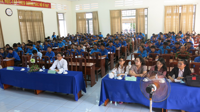 Dong Nai province: Seminar on religious youth held